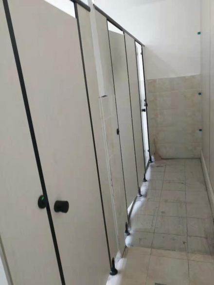 二代抗倍特卫生间隔断